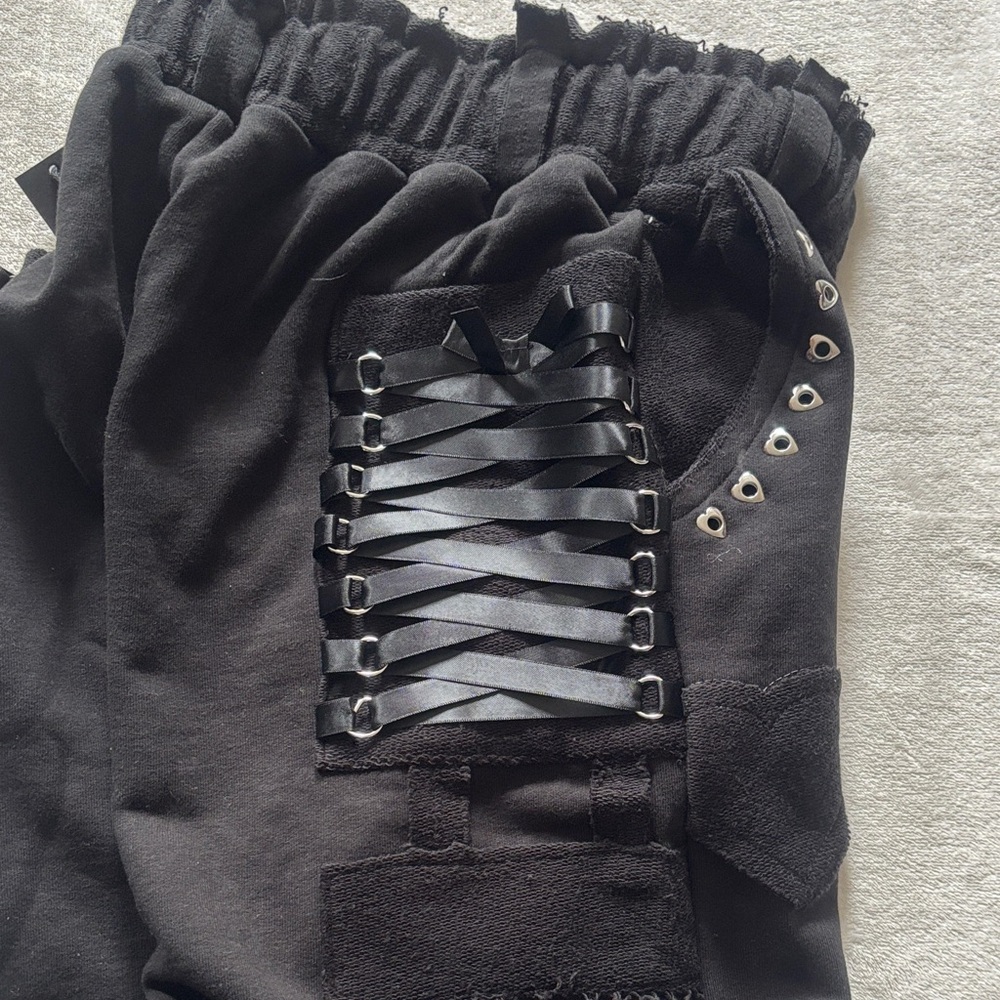 Civil Regime Black Heart Patch Wide-Leg Sweatpants - Picture 3 of 9